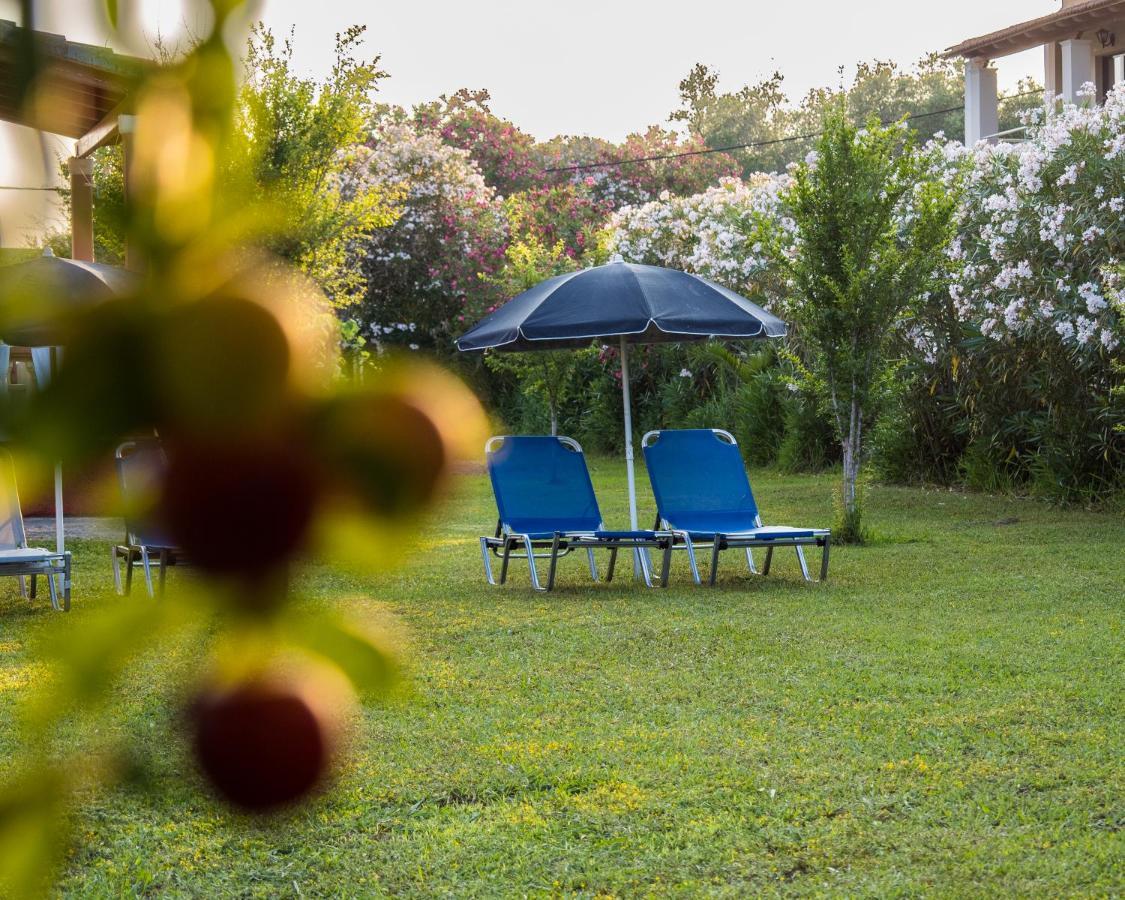 Rose Garden Villa Melíkia Exteriör bild